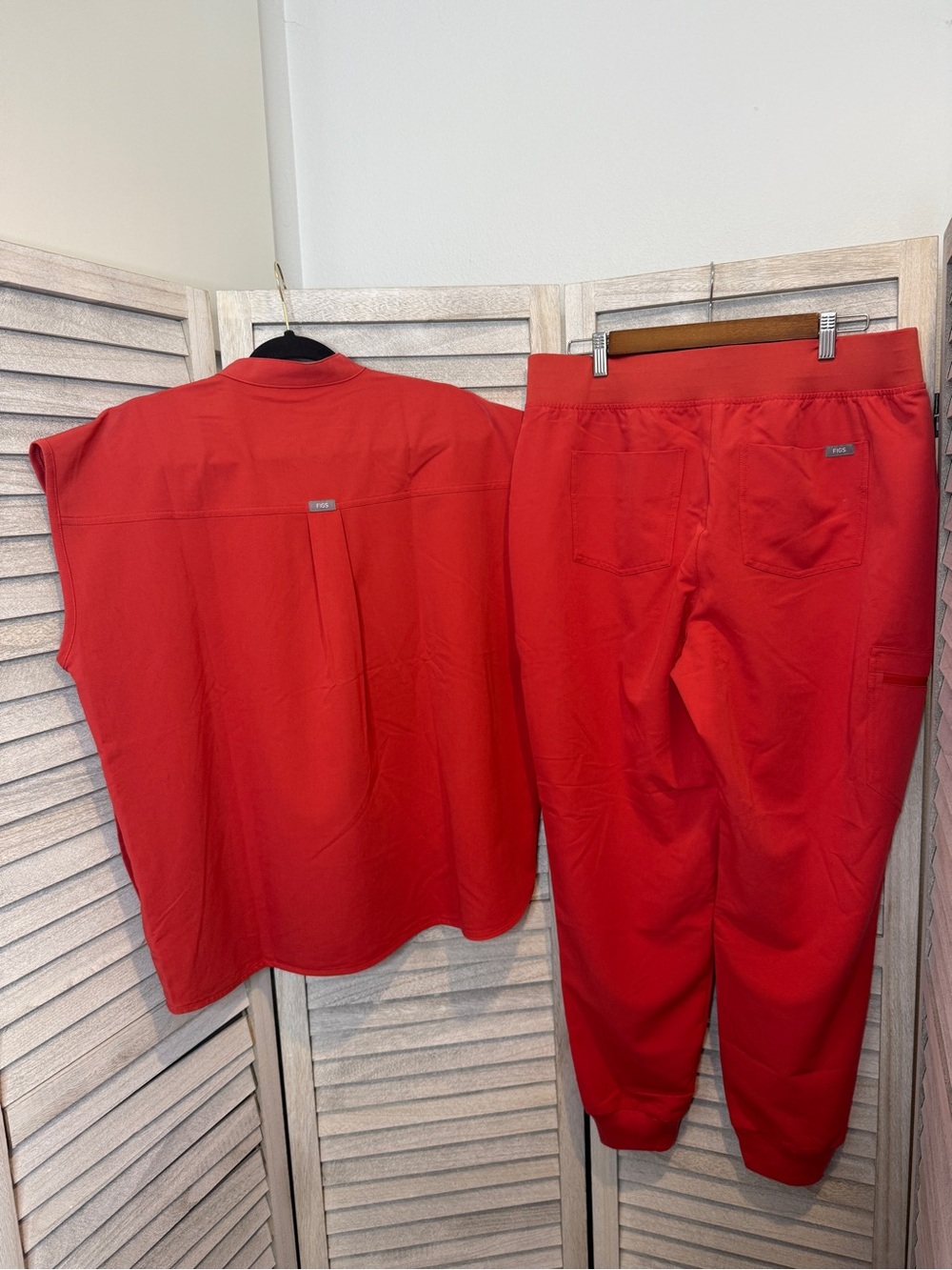 Figs Scrub Set Rafaela Top L Zamora Pant Size XL Coral - Picture 9 of 10